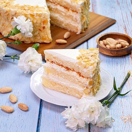 tort migdałowy z dostawą od cukierni online e-torty - kawałek
